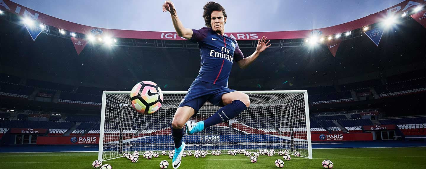 2017-18 Nike Paris Saint-Germain home jersey | SOCCER.COM