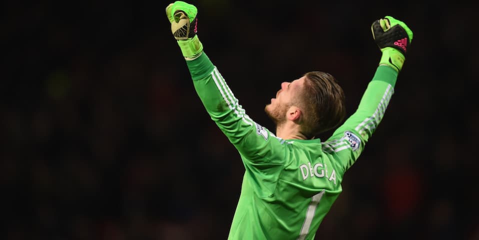 10 Top International Goalkeepers and their trusted gloves