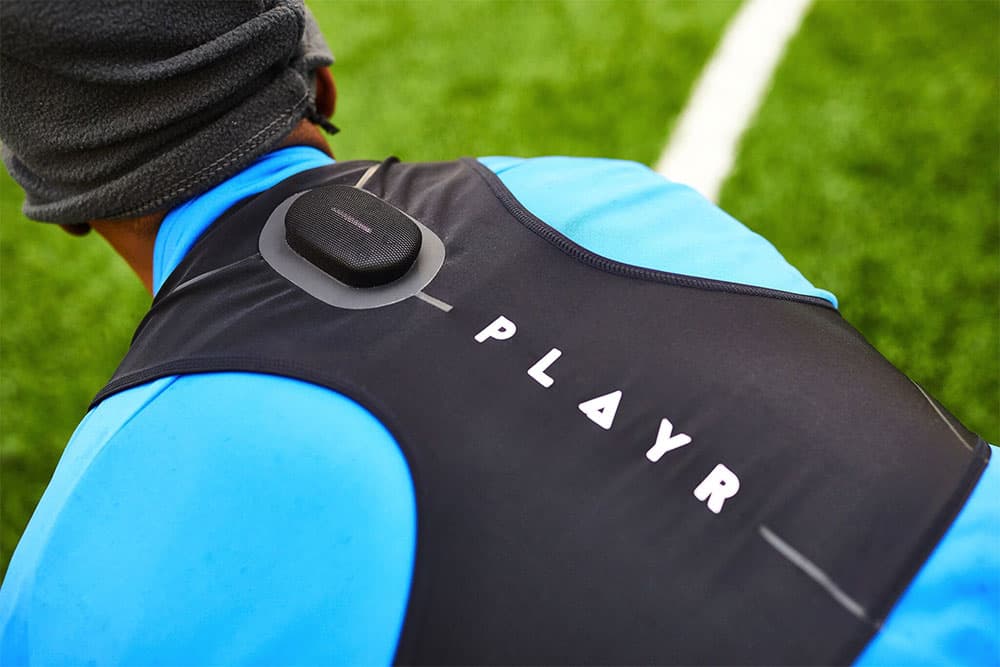 PLAYR: The professional coach on your back | SOCCER.COM